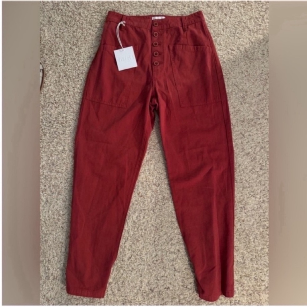 NWT pistola Women’s Deep Rust Red Button-Front Pants Size 26